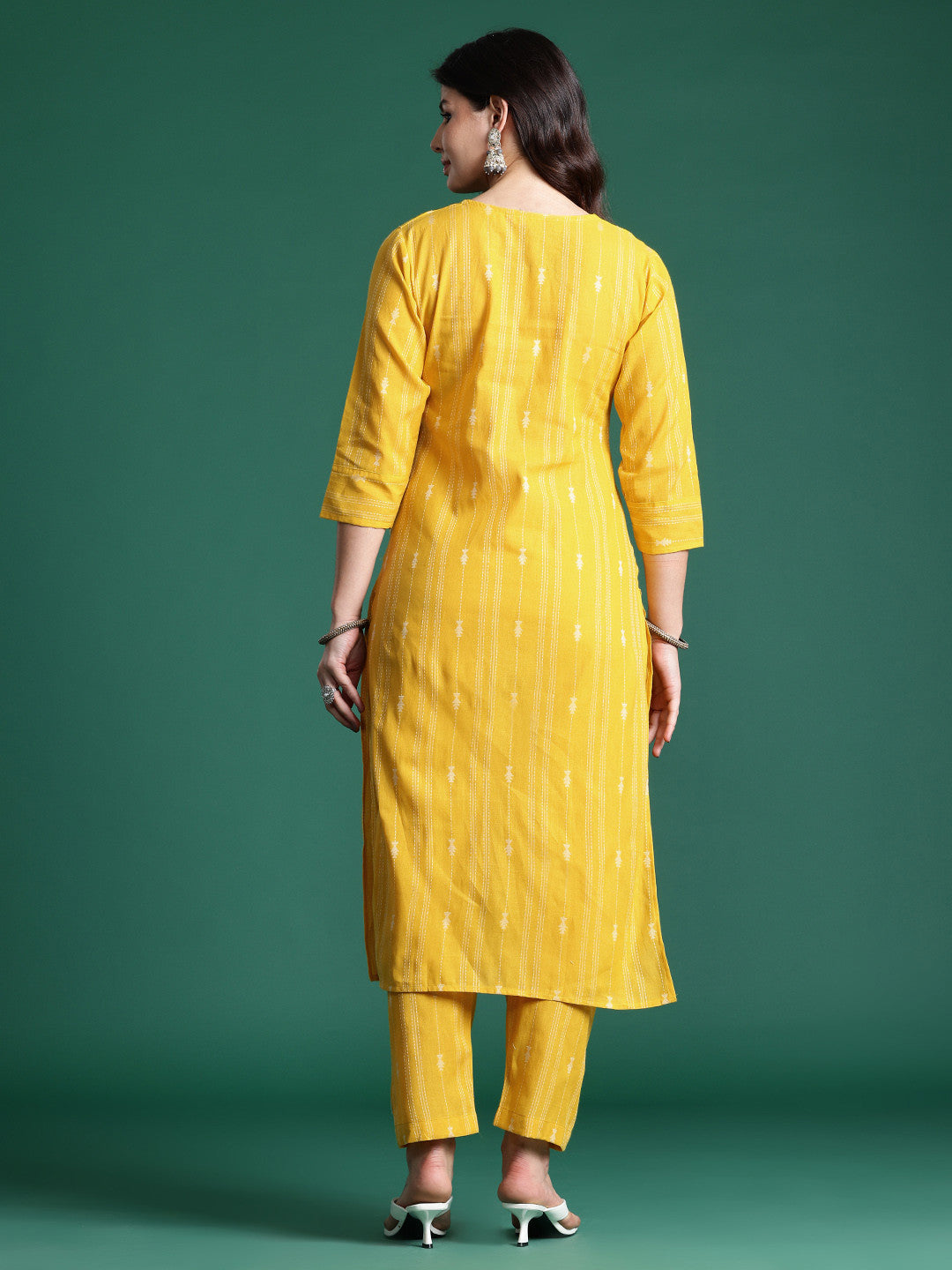 Ethnic Motifs Embroidered Thread Work Pure Cotton Kurta with Trousers