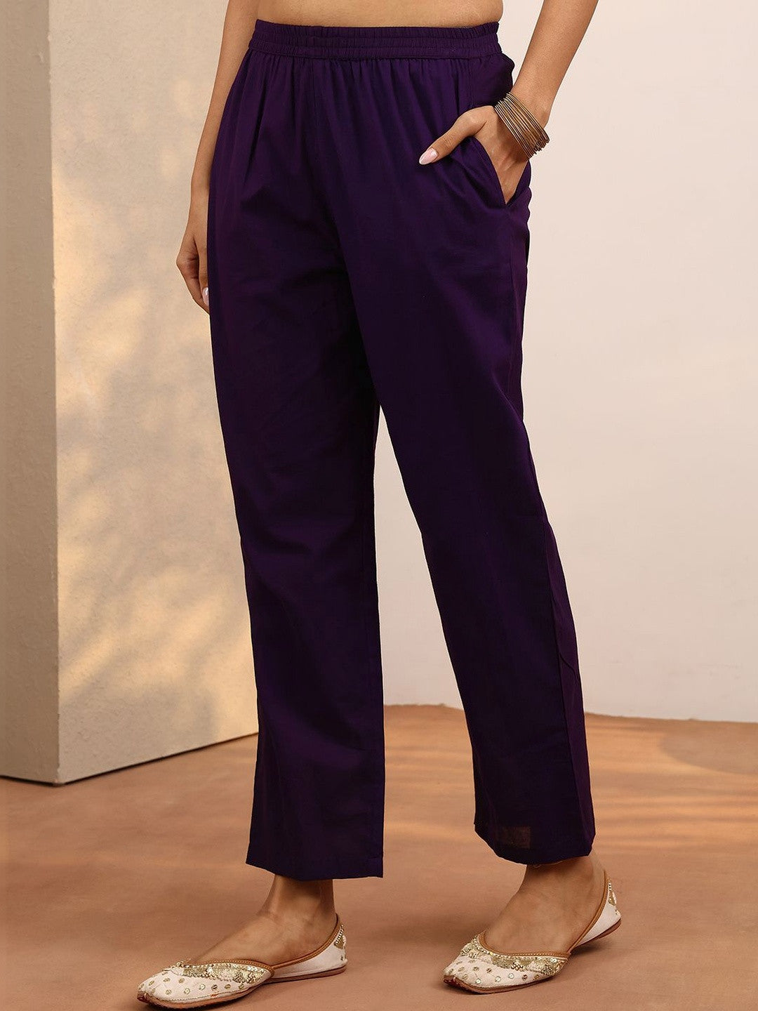 Women Bandhani Printed Regular Kurta with Trousers & With Dupatta