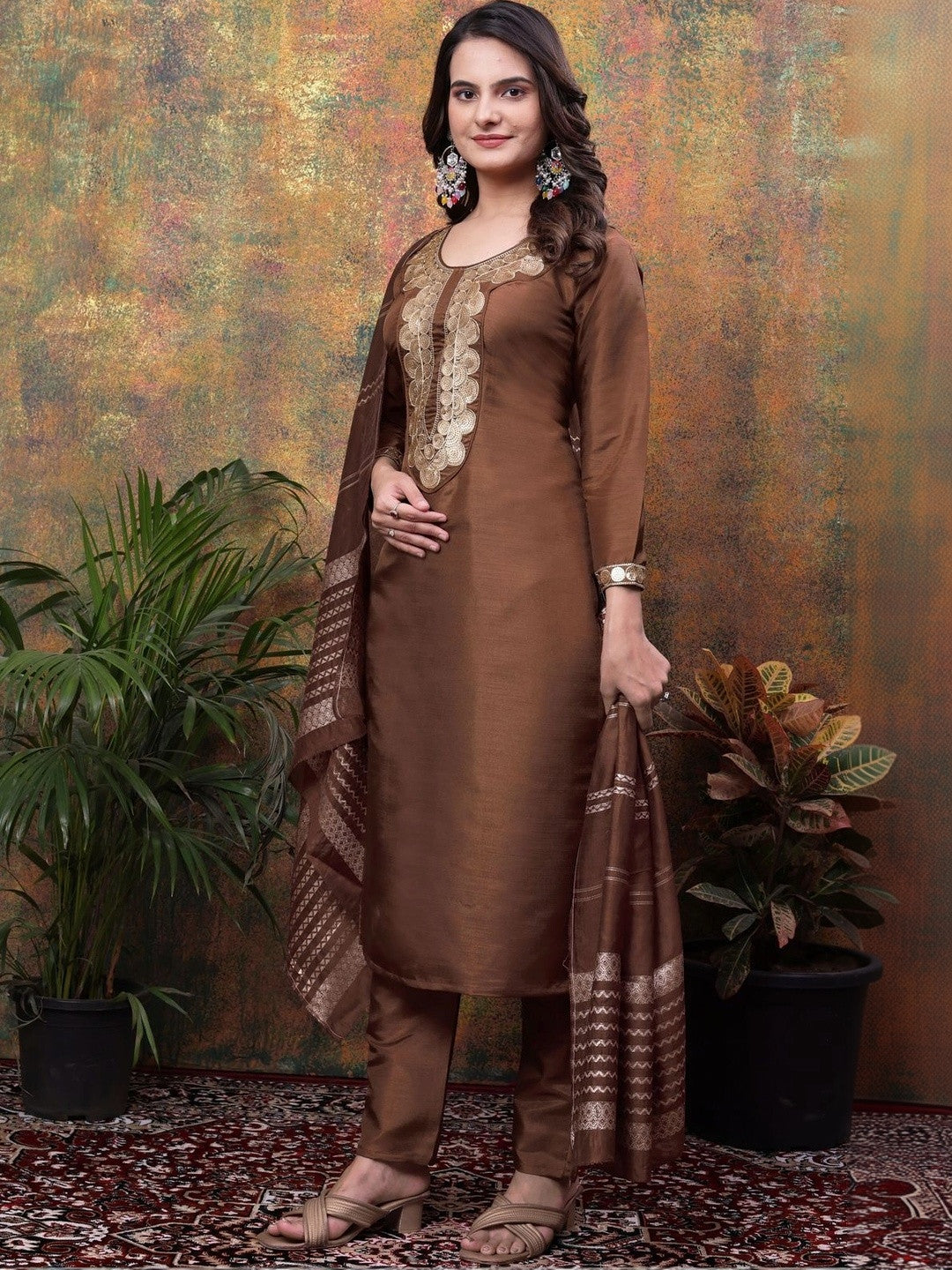 Women Ethnic Motifs Embroidered Regular Kurta with Trousers & With Dupatta