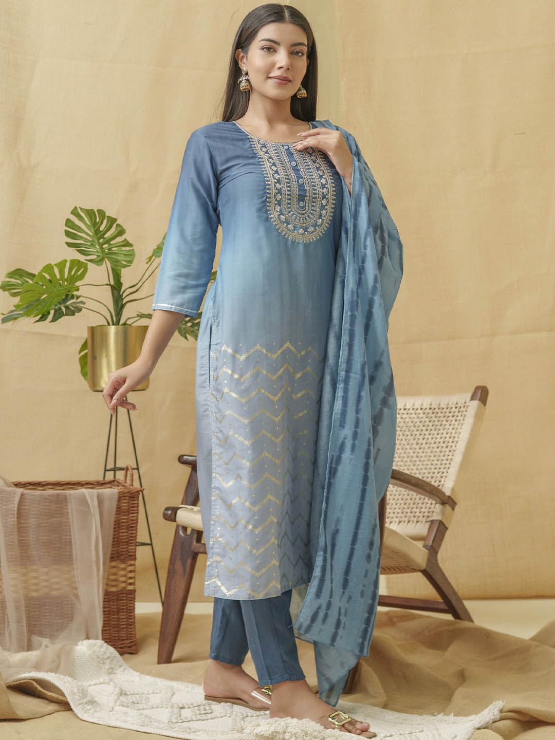 Dhiyona IS Women's Embroidered Round Neck Three-Quarter Sleeves Thread Work Linen Kurta Set
