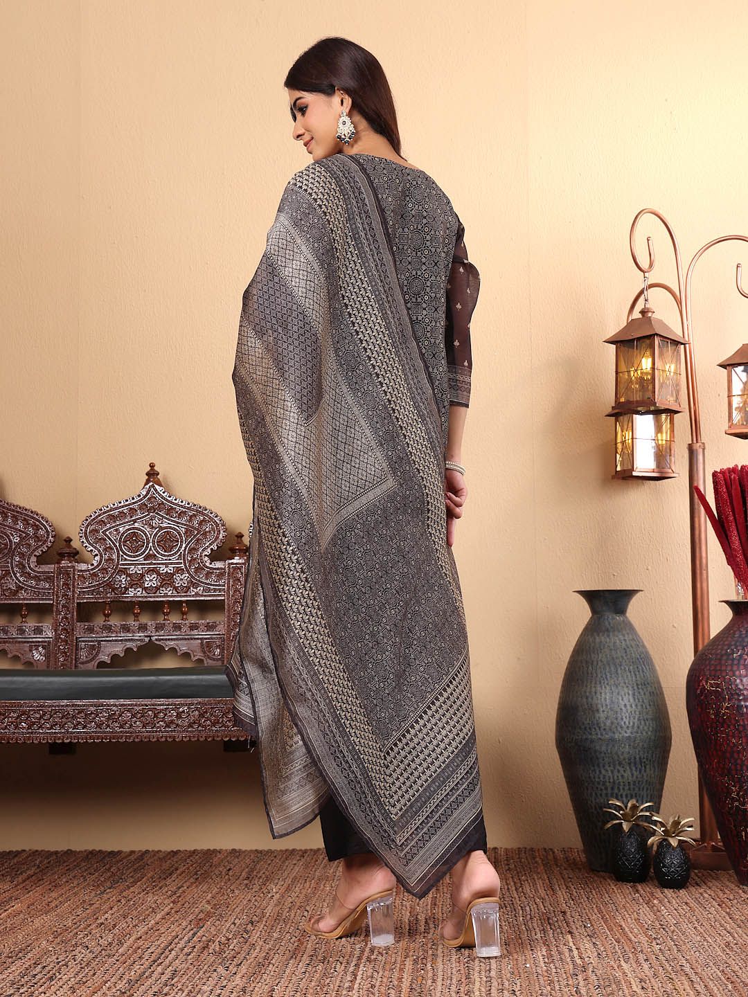 Dhiyona VA Women'sEthnic motifs Printed Chanderi Silk Straight Kurta with Trousers & Dupatta