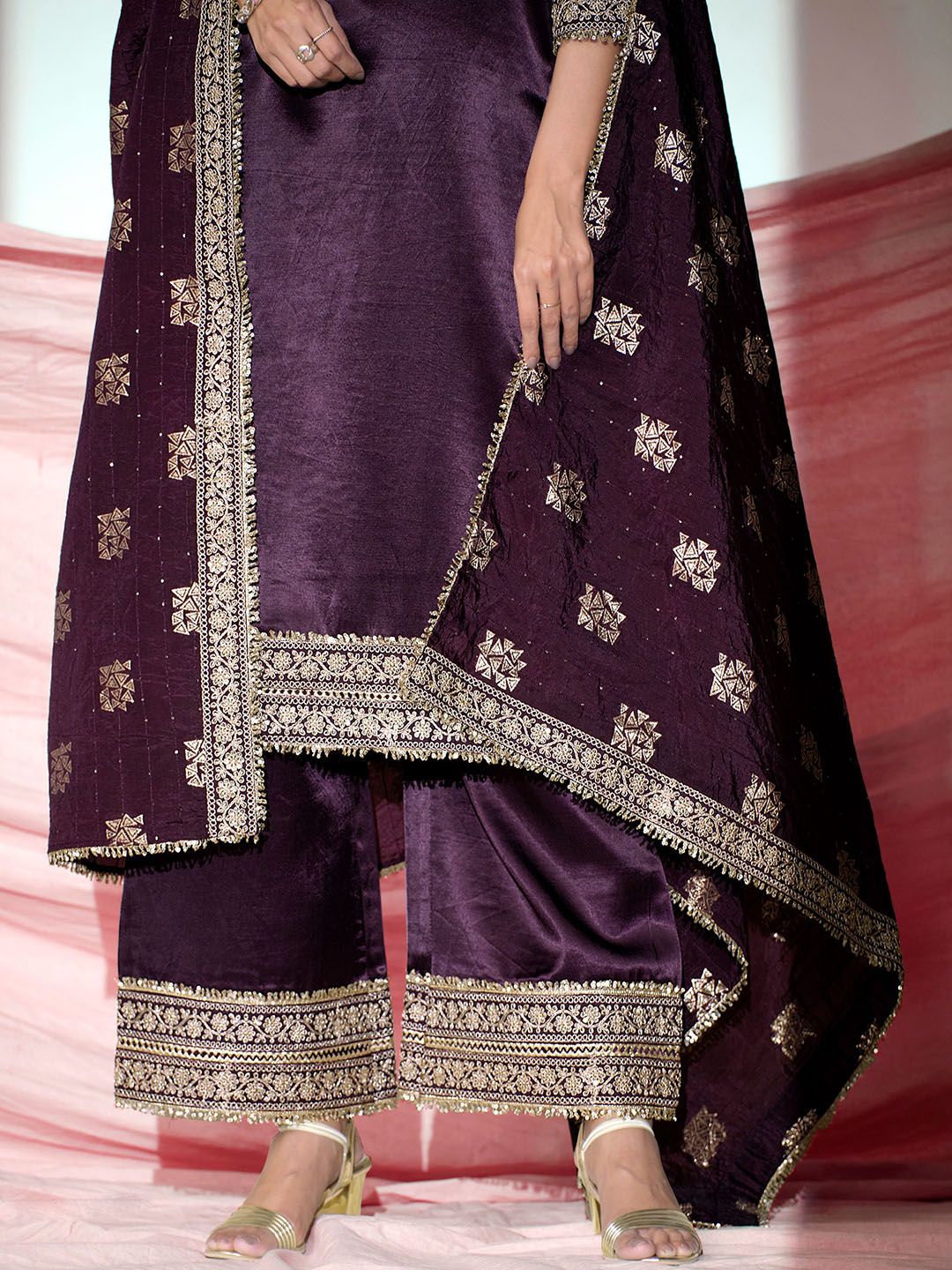 Dhiyona SN Floral Yoke Design V-Neck Sequinned Satin Kurta With Palazzos & Dupatta