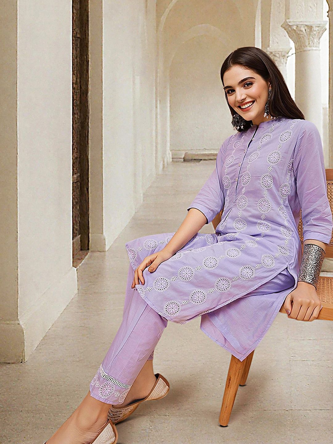 Dhiyona IS Women's Floral Embroidered Thread Work Pure Cotton Straight Kurta with Trousers