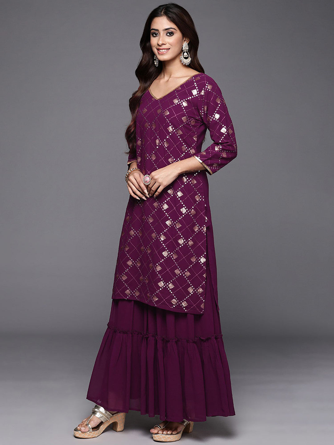 Embroidered V-Neck Three-Quarter Sleeves Sequinned Kurta Set