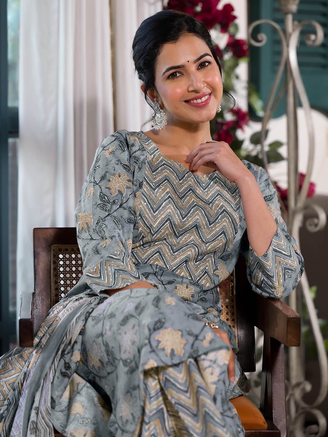 Dhiyona KL Floral Printed Regular Pure Cotton Kurta ,Trousers & Dupatta