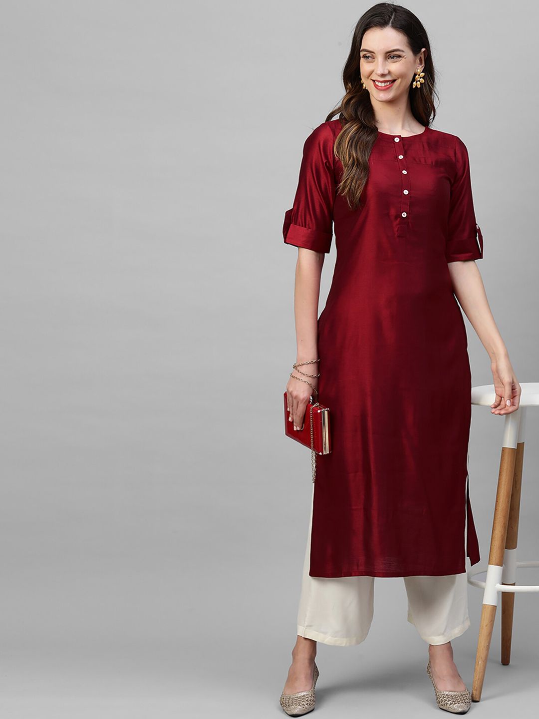 Dhiyona IE Women Red Solid Liva Straight Kurta