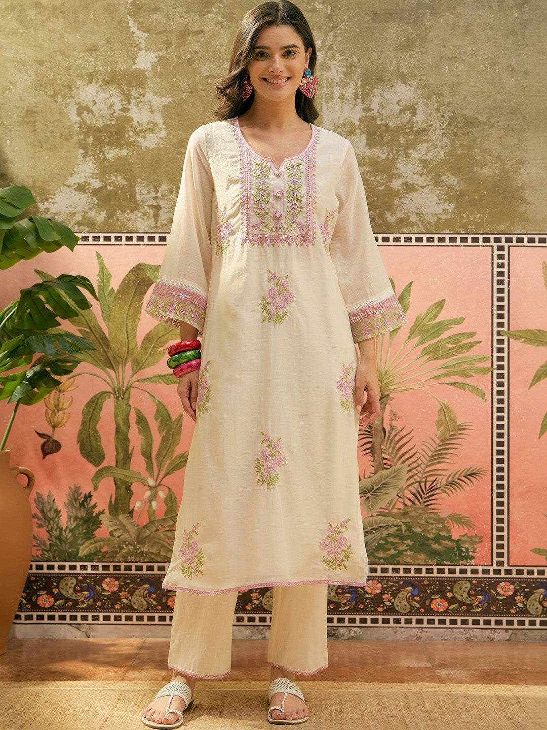 Women Floral Embroidered Regular Thread Work Pure Cotton Kurta with Trousers & With Dupatta