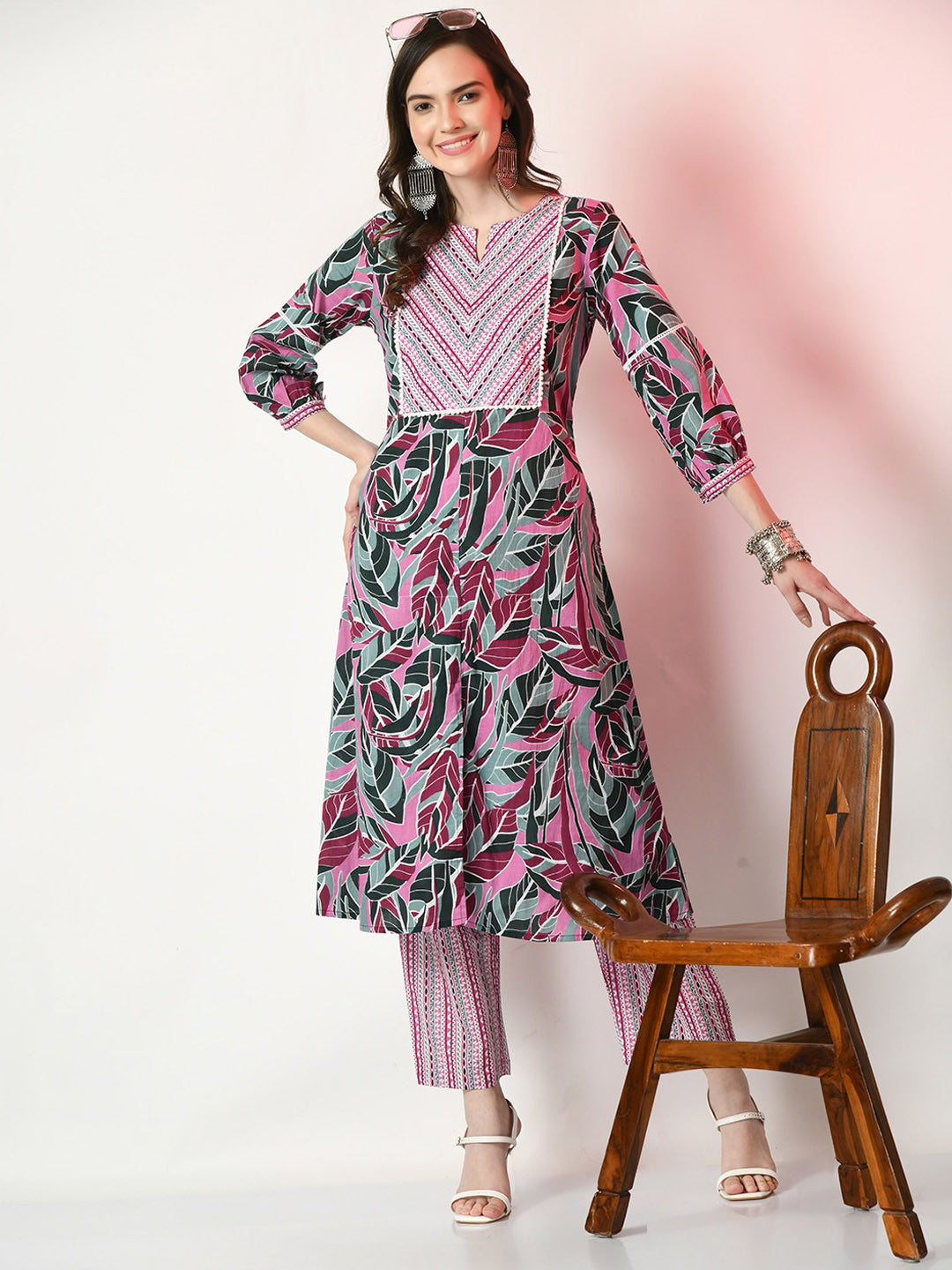 Floral Printed Straight Kurta With Trouser