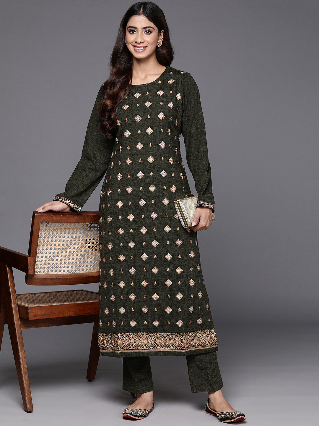 Women Ethnic Motifs Embroidered Regular Thread Work Pure Wool Kurta with Trousers