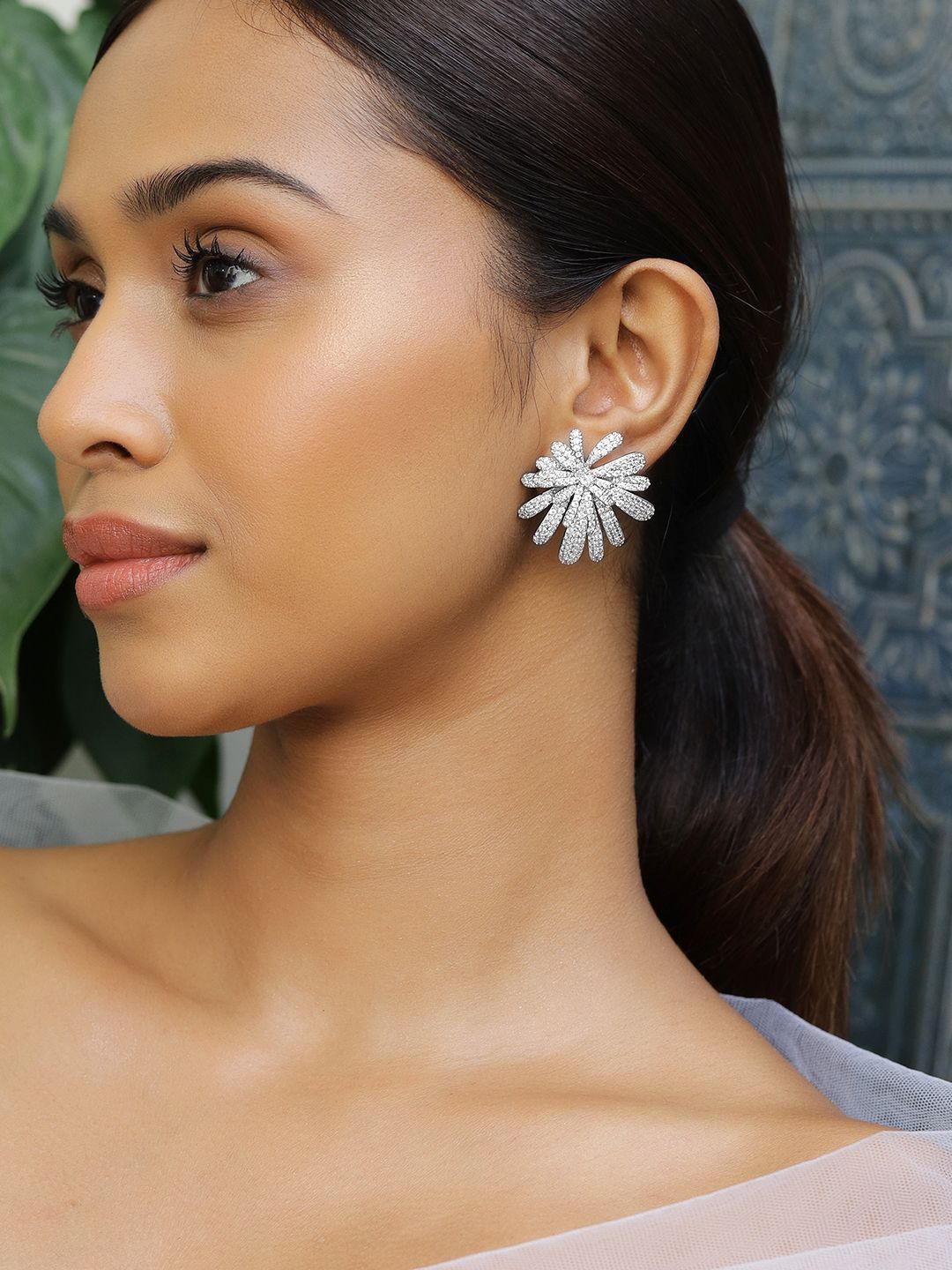 Dhiyona RJ Women's Rhodium-Plated White Cubic Zirconia Floral Glamorous Stud Earrings