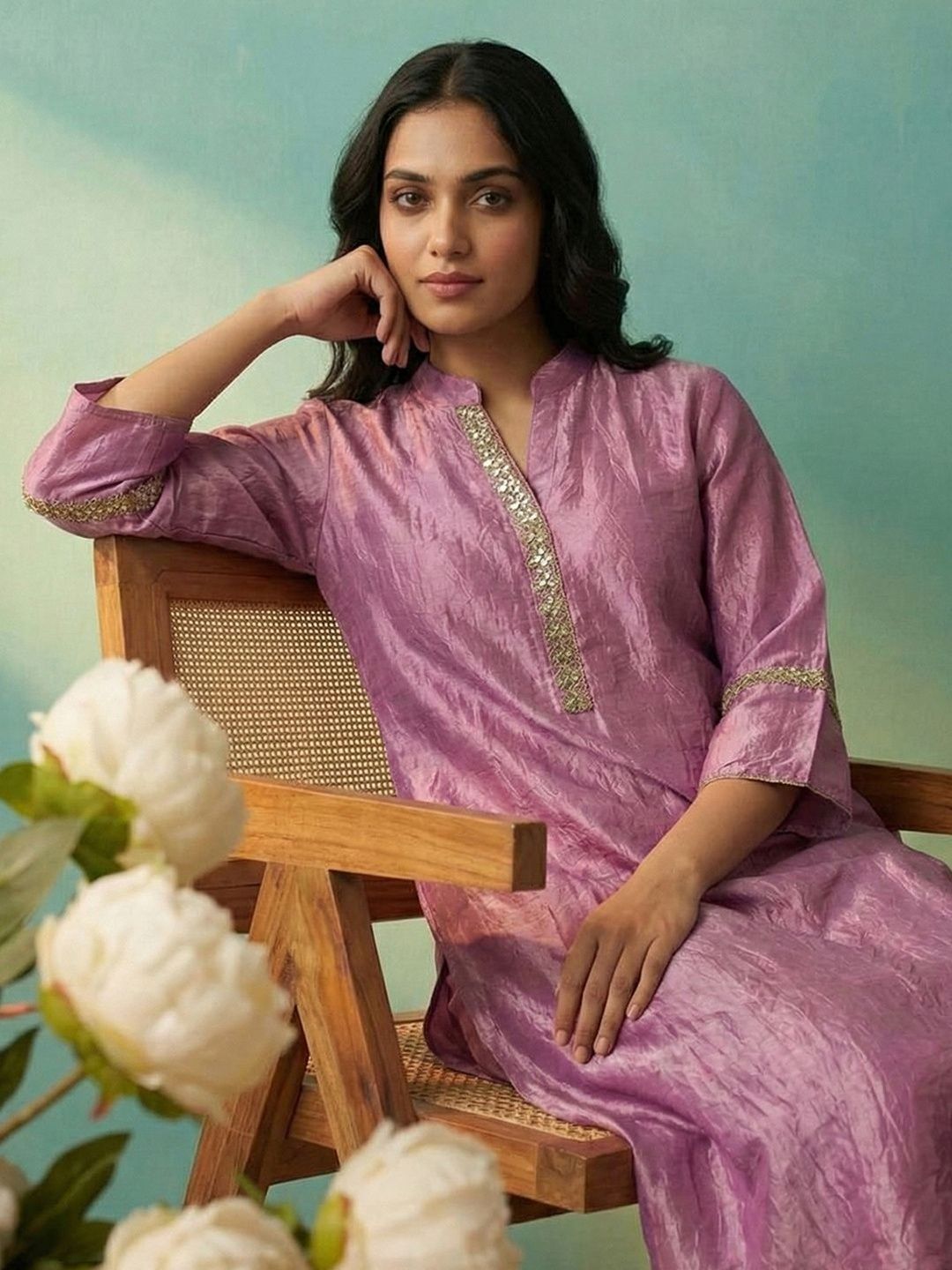 Dhiyona CH Women Regular Thread Work Kurta with Trousers