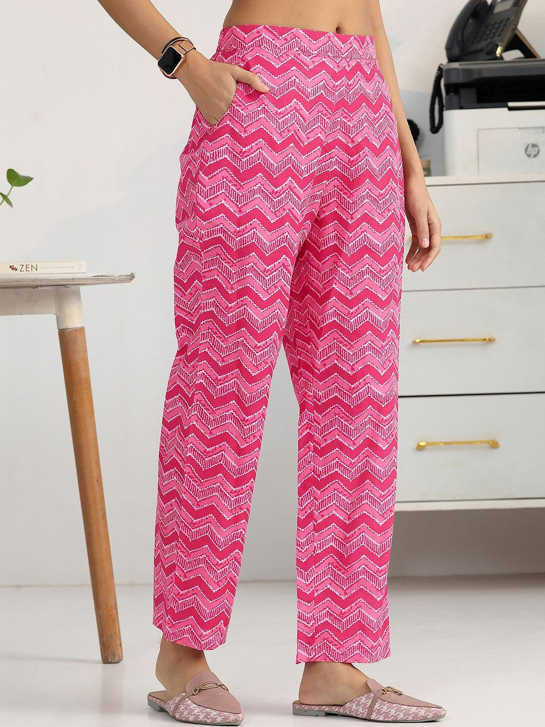 Women Ethnic Motifs Printed Pleated Kurta with Trousers