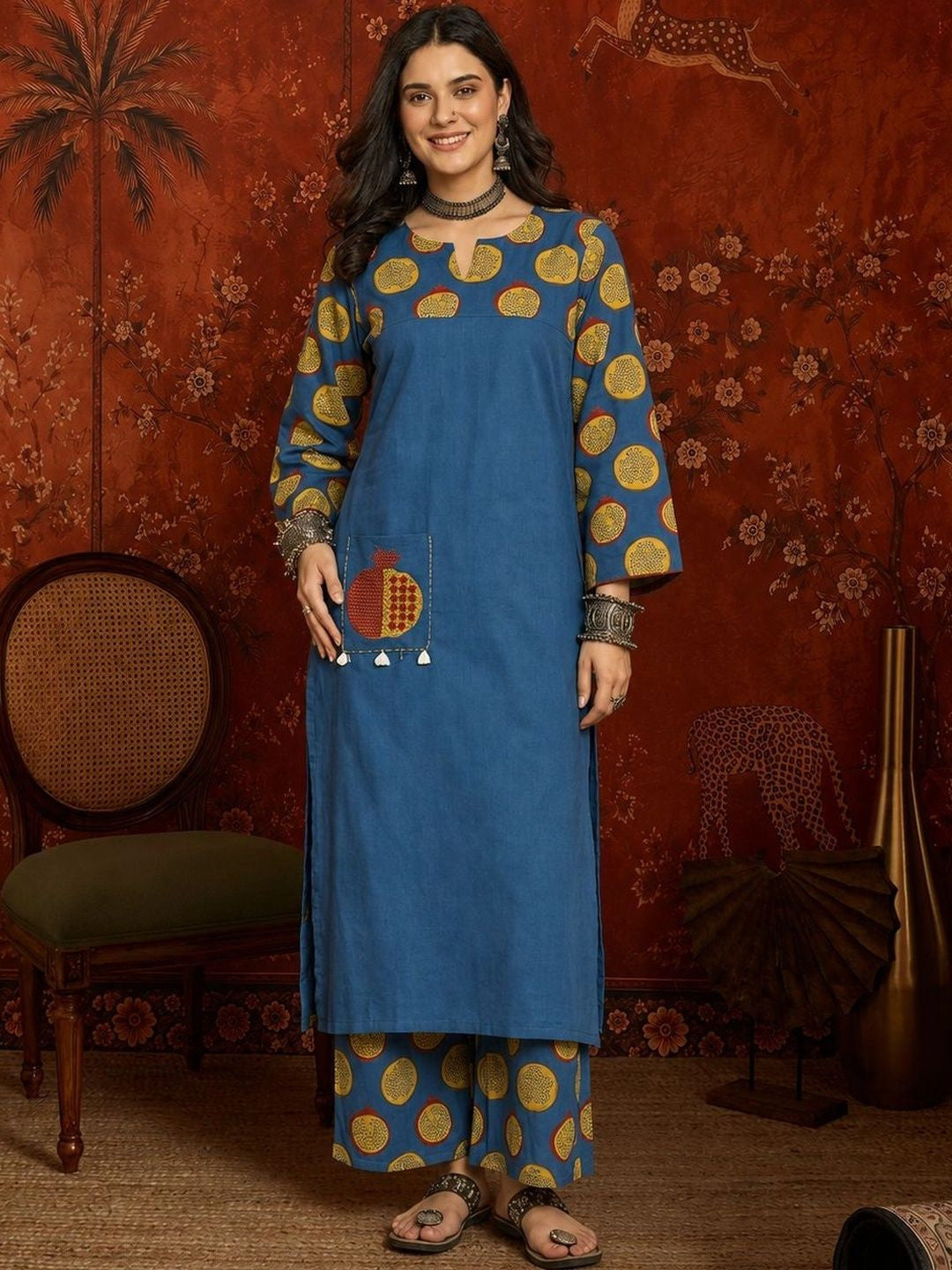 Women Printed Regular Thread Work Pure Cotton Kurta with Palazzos