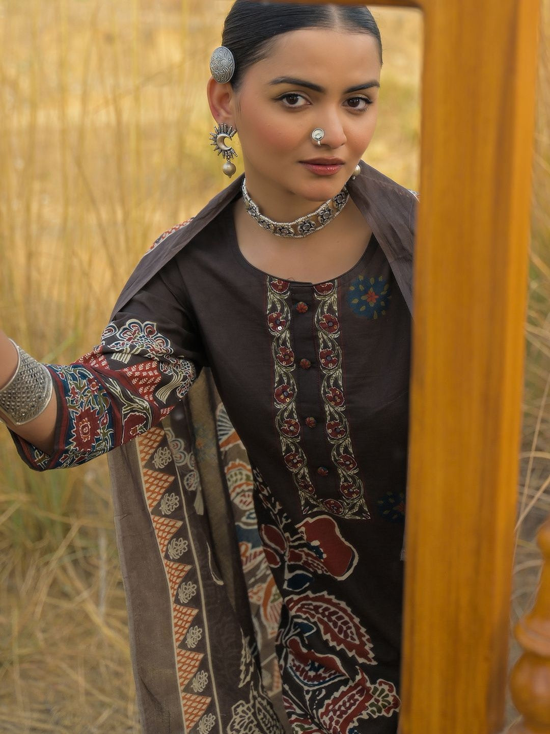 Women Ethnic Motifs Printed Regular Sequinned Pure Cotton Kurta with Trousers & With Dupatta