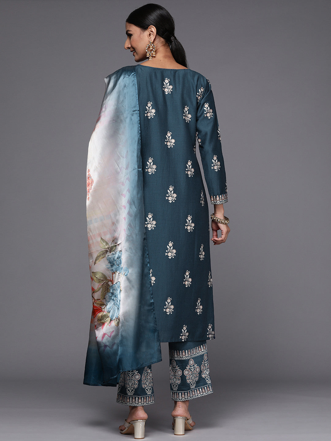 Women Blue Floral Motifs Printed Kurta with Trousers & Dupatta