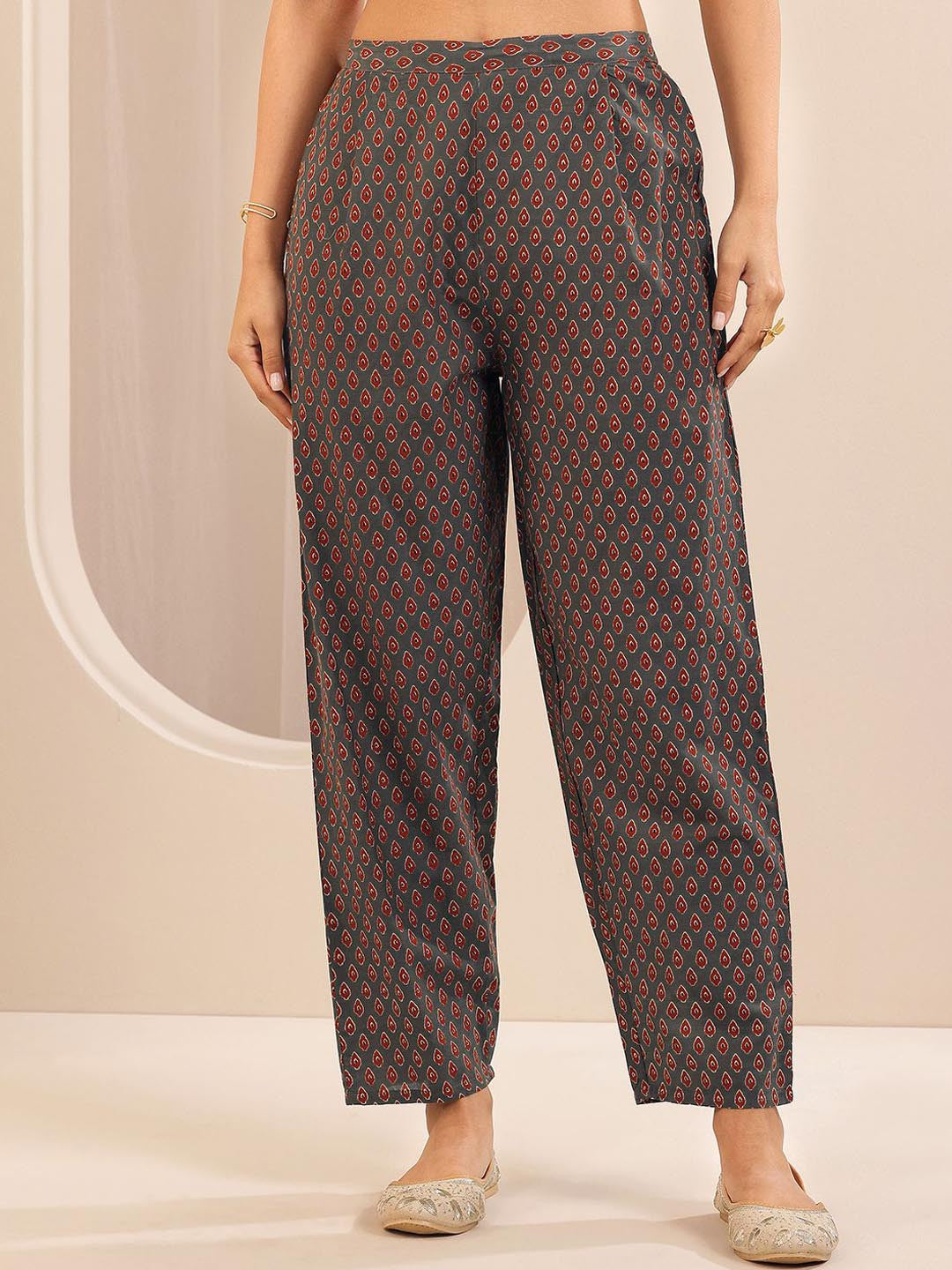Women Ethnic Motifs Printed Regular Sequinned Kurta with Trousers & With Dupatta