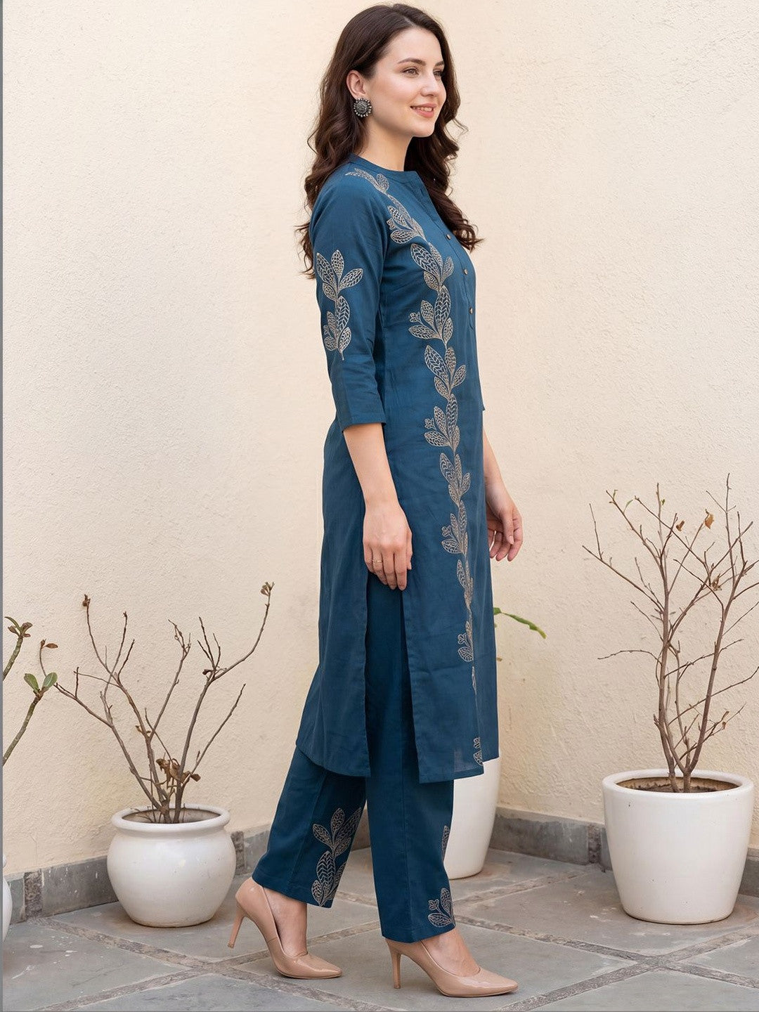Women Floral Printed Regular Pure Cotton Kurta with Trousers