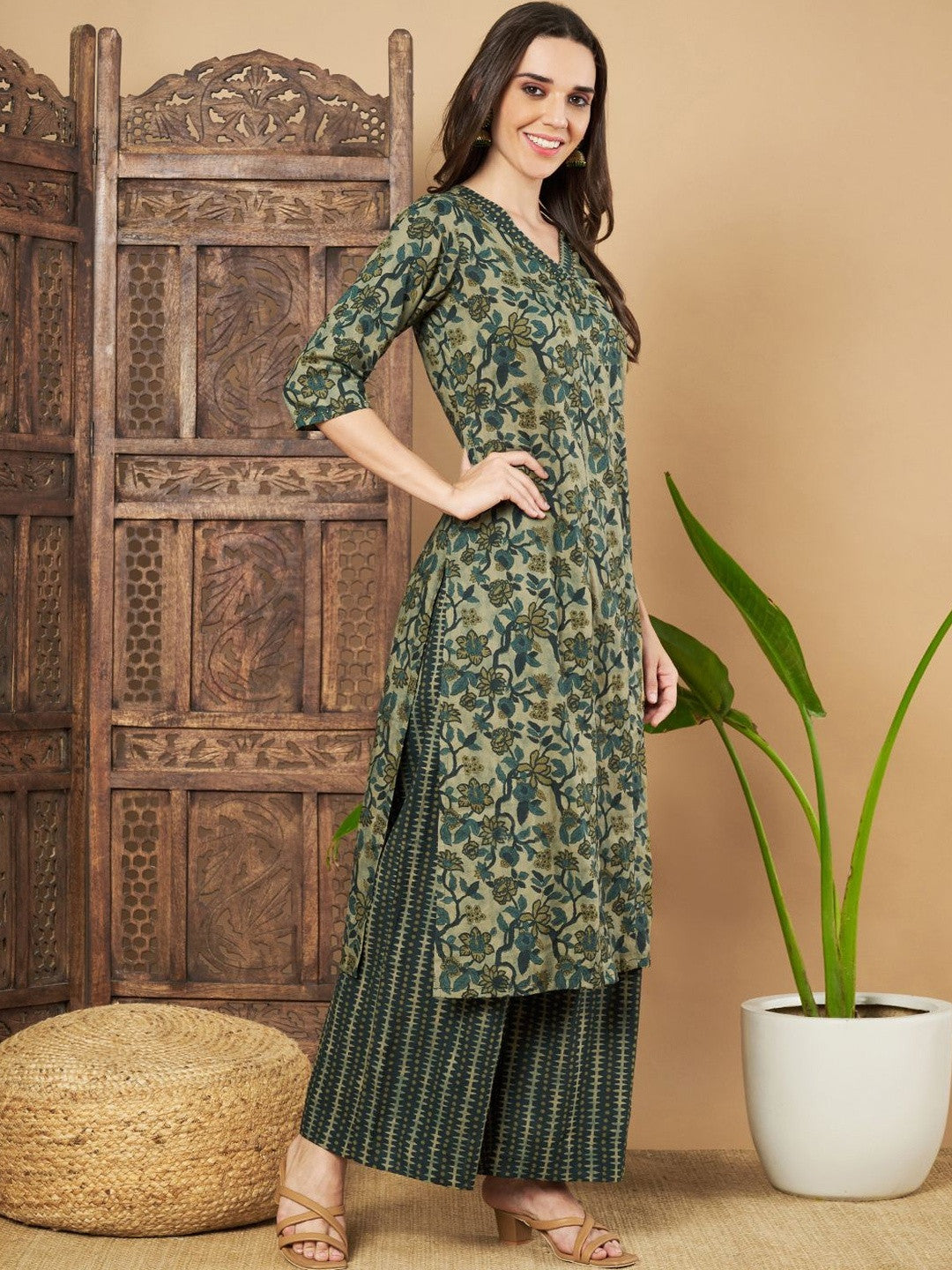 Women Floral Printed Regular Pure Cotton Kurta with Palazzos