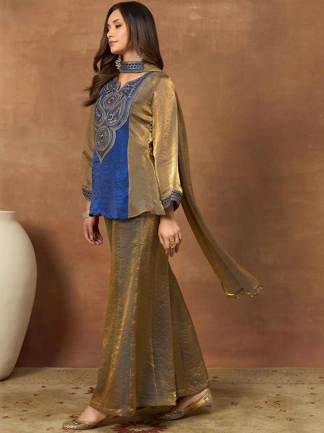 Dhiyona IN Women Ethnic Motifs Embroidered Regular Thread Work Kurta with Palazzos & With Dupatta