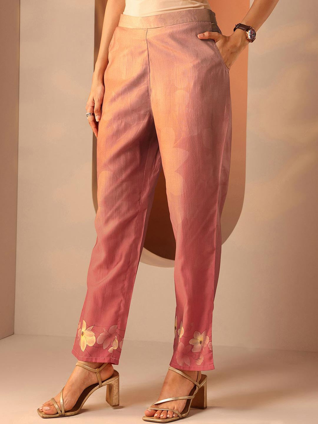 Women Floral Printed Kurta with Trousers & Dupatta
