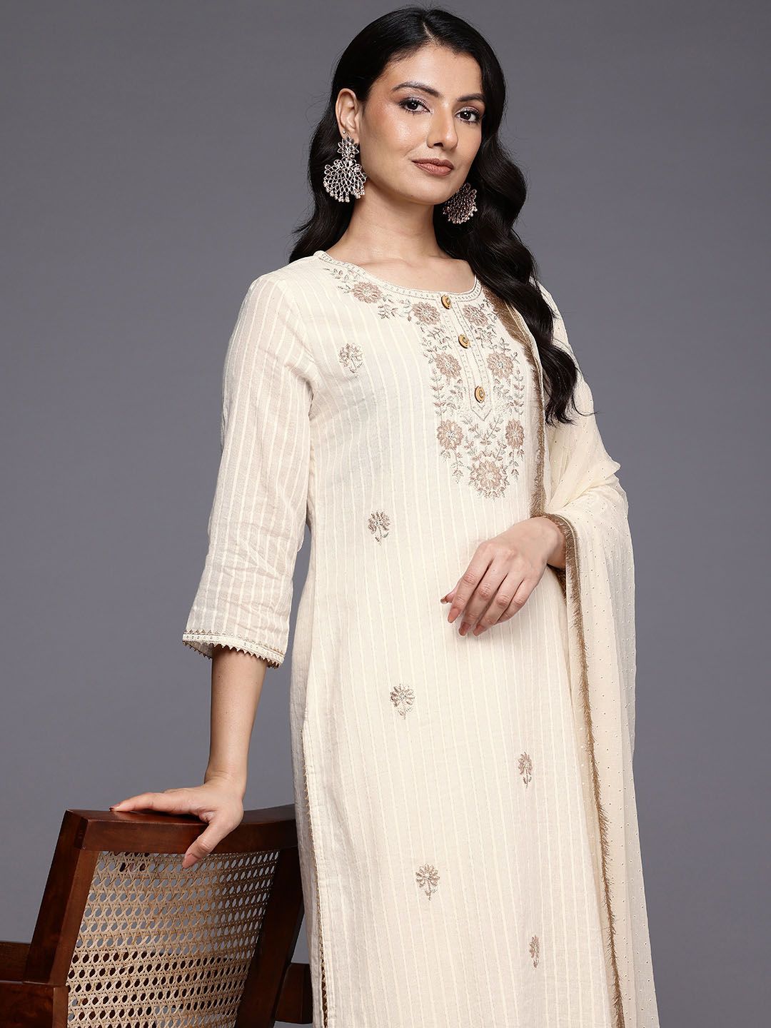 Dhiyona VA Women'sOff White Striped Regular Thread Work Kurta With Trouser With Dupatta