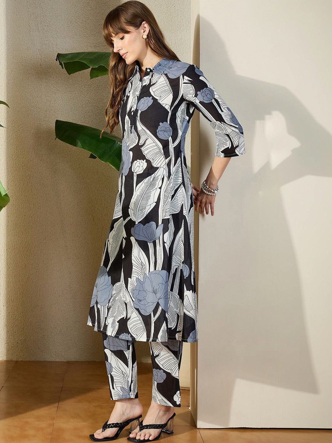 Women Floral Printed Regular Pure Cotton Kurta with Trousers