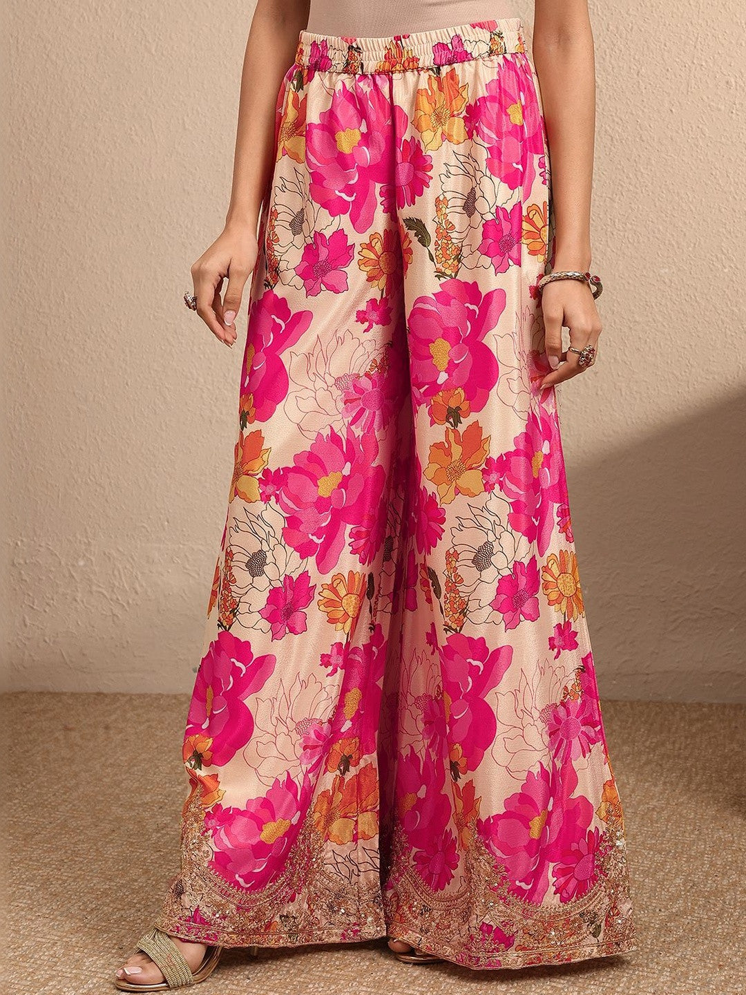 Women Floral Embroidered Regular Kurta with Palazzos & With Dupatta