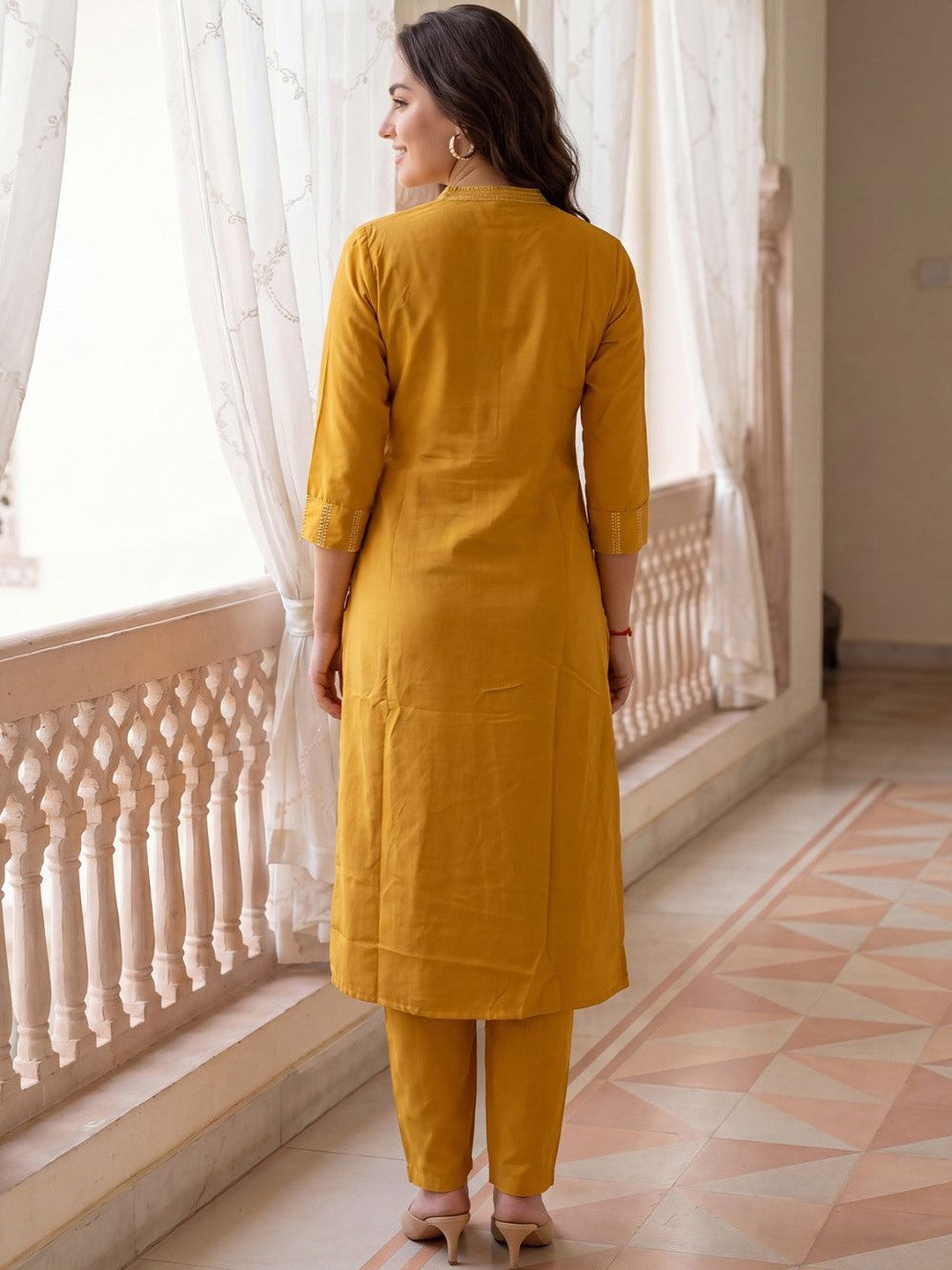 Women Regular Thread Work Kurta with Trousers