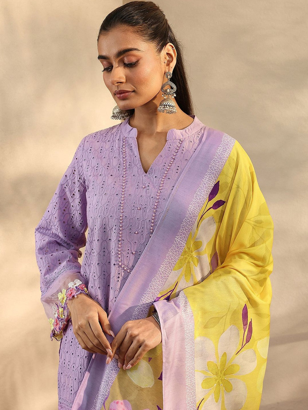 Women Floral Embroidered Regular Thread Work Kurta with Palazzos & With Dupatta