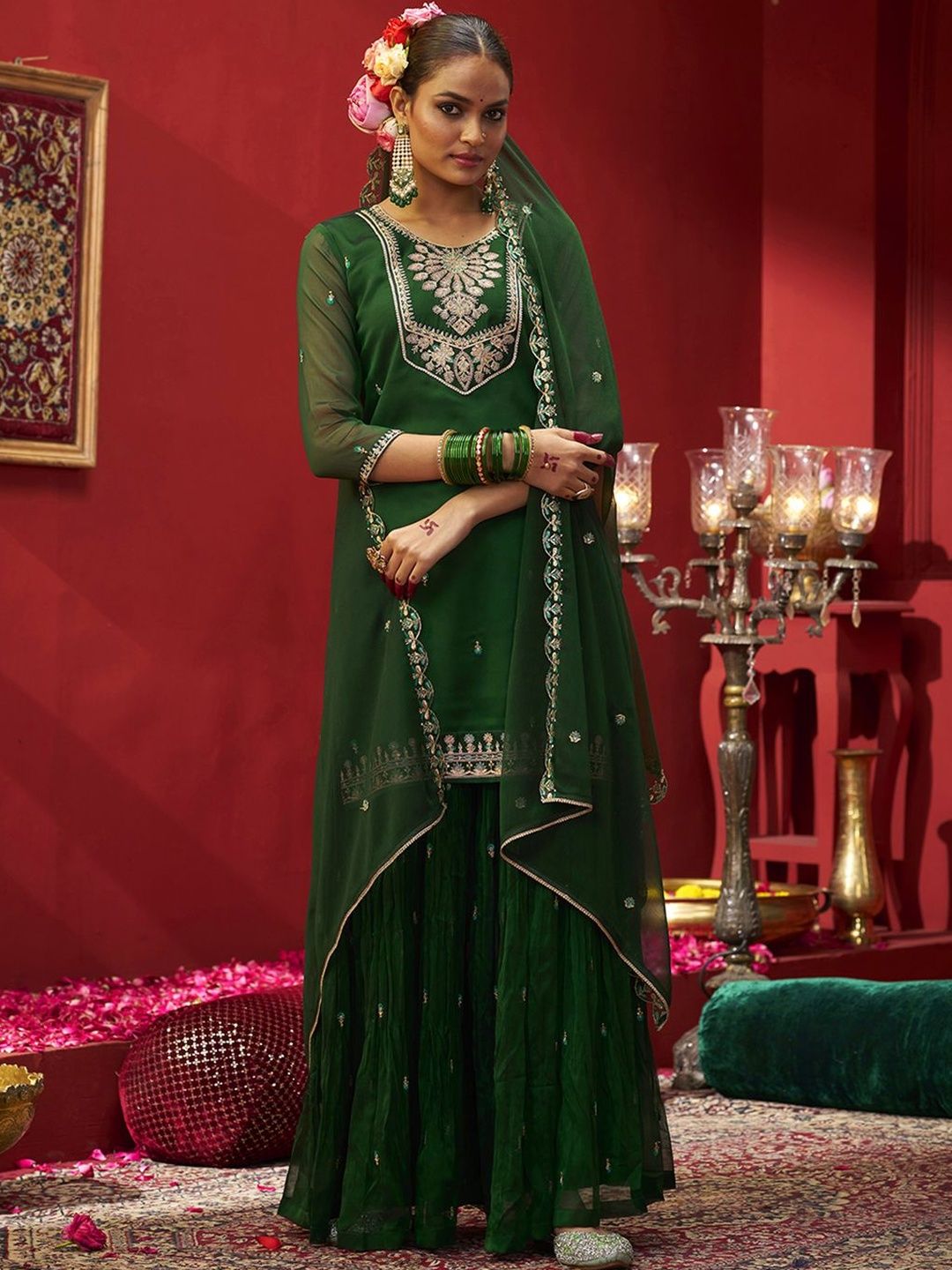 Dhiyona CH Women Ethnic Motifs Embroidered Regular Thread Work Kurta with Sharara & With Dupatta