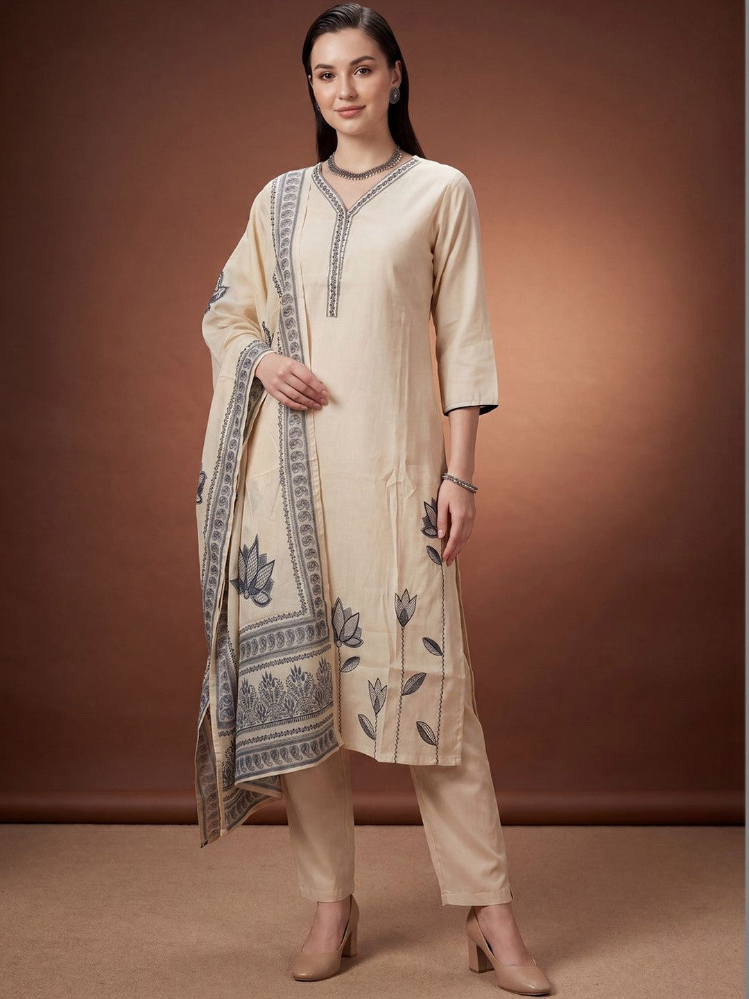 Women Ethnic Motifs Embroidered Regular Thread Work Kurta with Trousers & With Dupatta