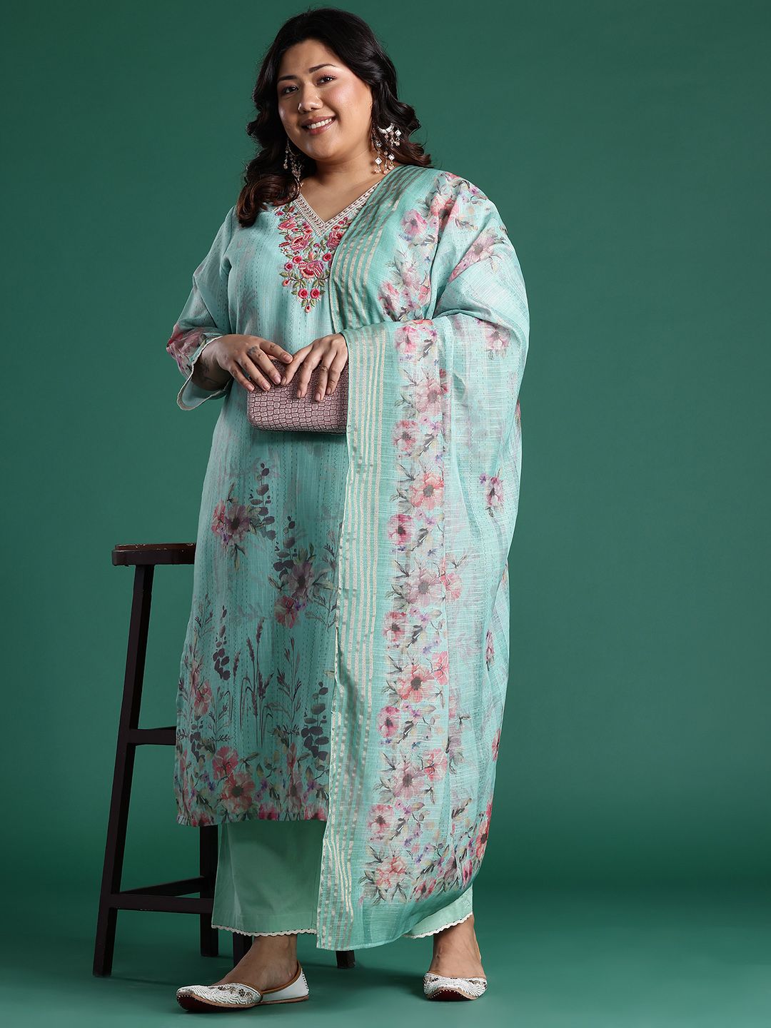 Dhiyona Women's Plus Size Floral Print Regular Thread Work Kurta with Palazzos & Dupatta