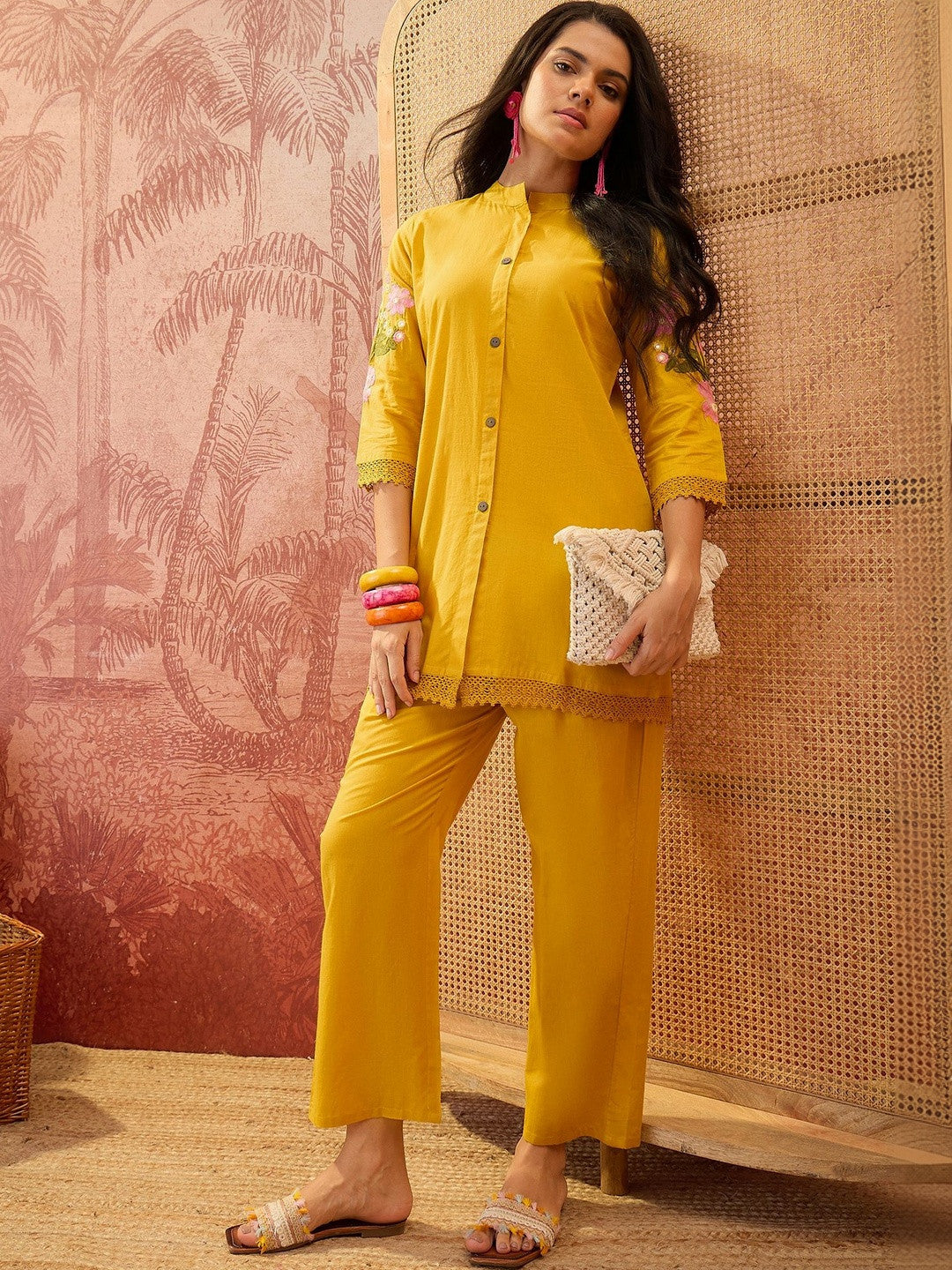 Women Floral Embroidered Regular Thread Work Pure Cotton Kurta with Trousers