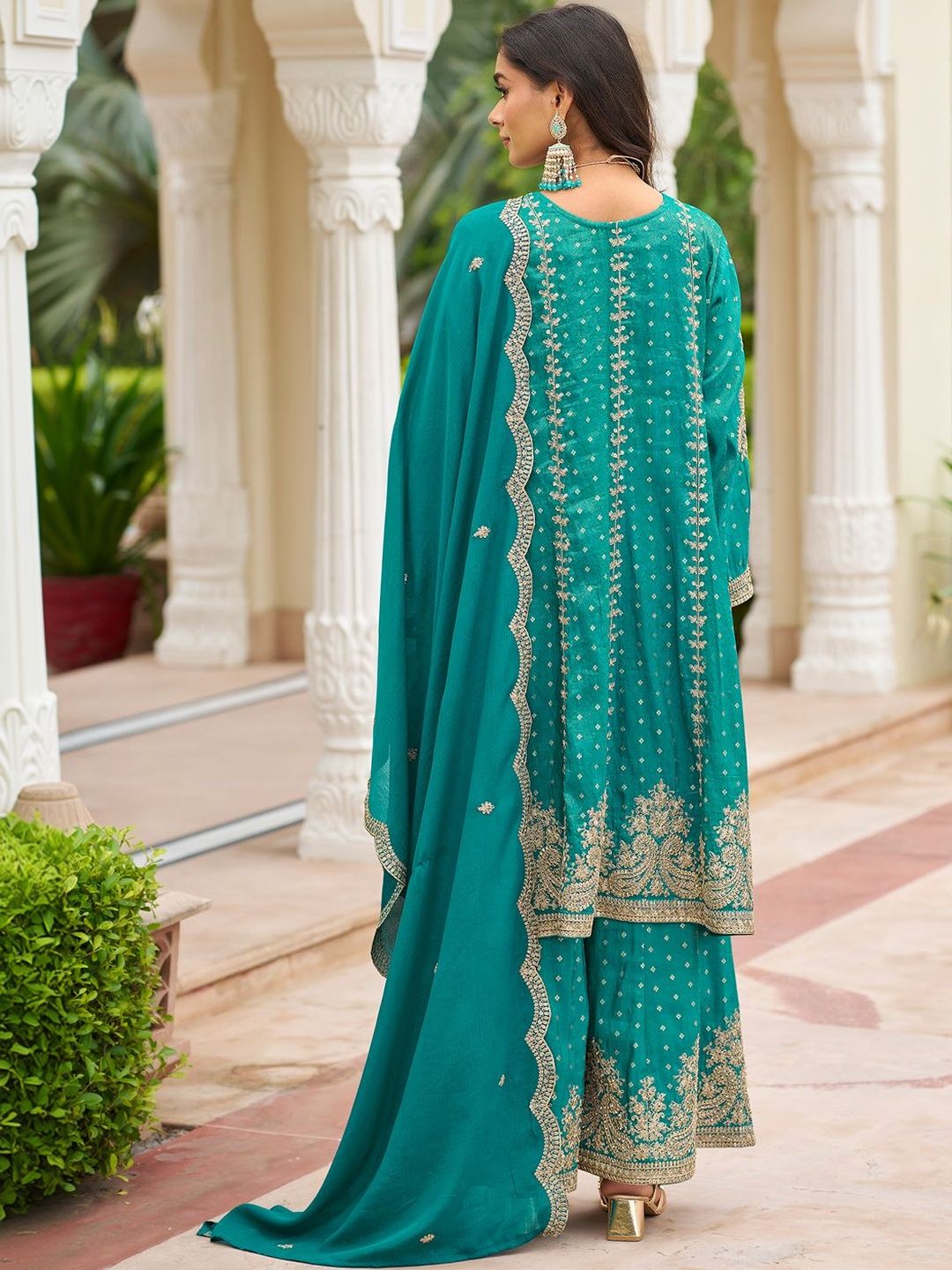 Dhiyona IE Women Ethnic Motifs Embroidered Regular Thread Work Kurta with Sharara & With Dupatta