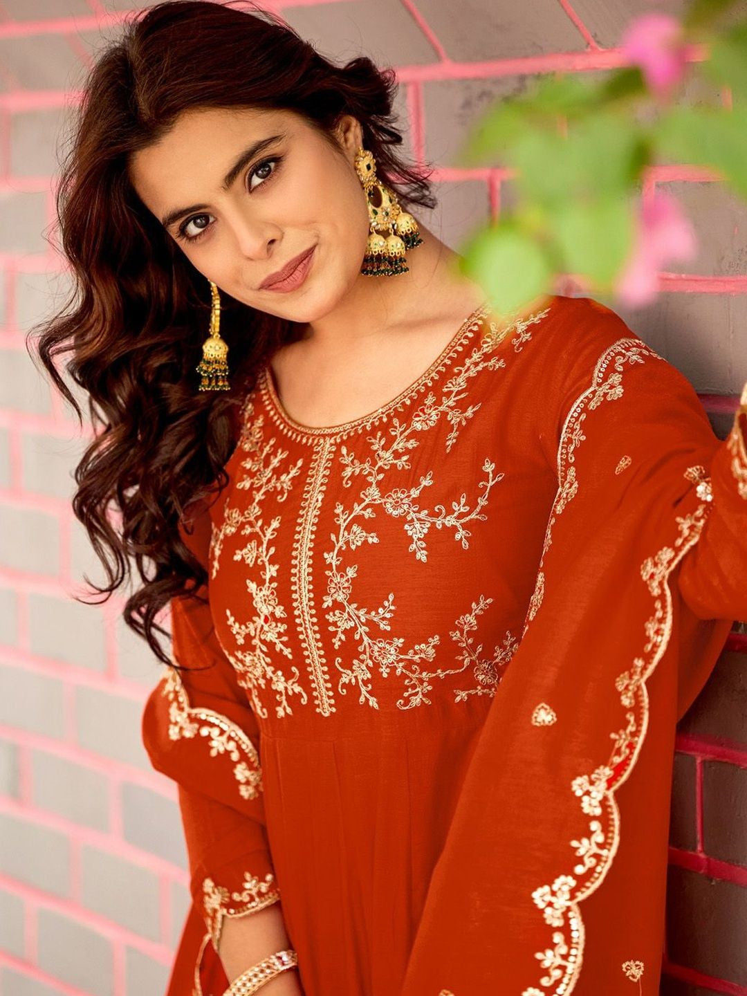 Women Ethnic Motifs Embroidered Regular Thread Work Kurta with Trousers & With Dupatta