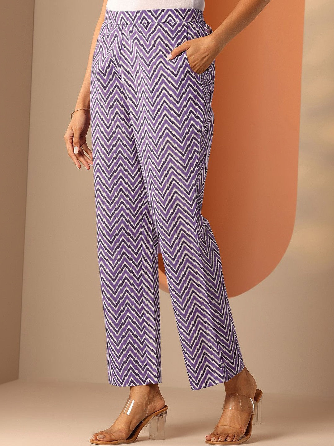 Women Ethnic Motifs Printed Regular Kurta with Trousers