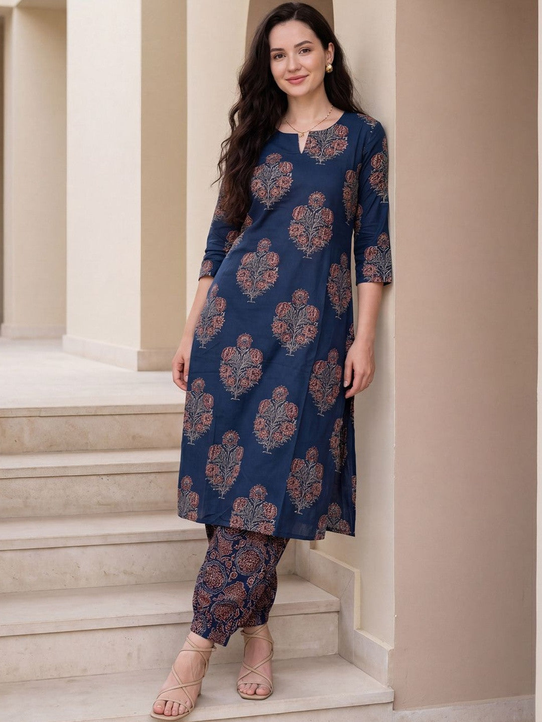 Women Ethnic Motifs Printed Regular Pure Cotton Kurta with Trousers