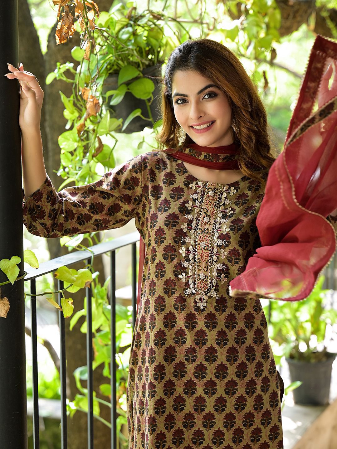 Dhiyona KL Floral Printed Pure Cotton Straight Kurta with Salwar & Dupatta