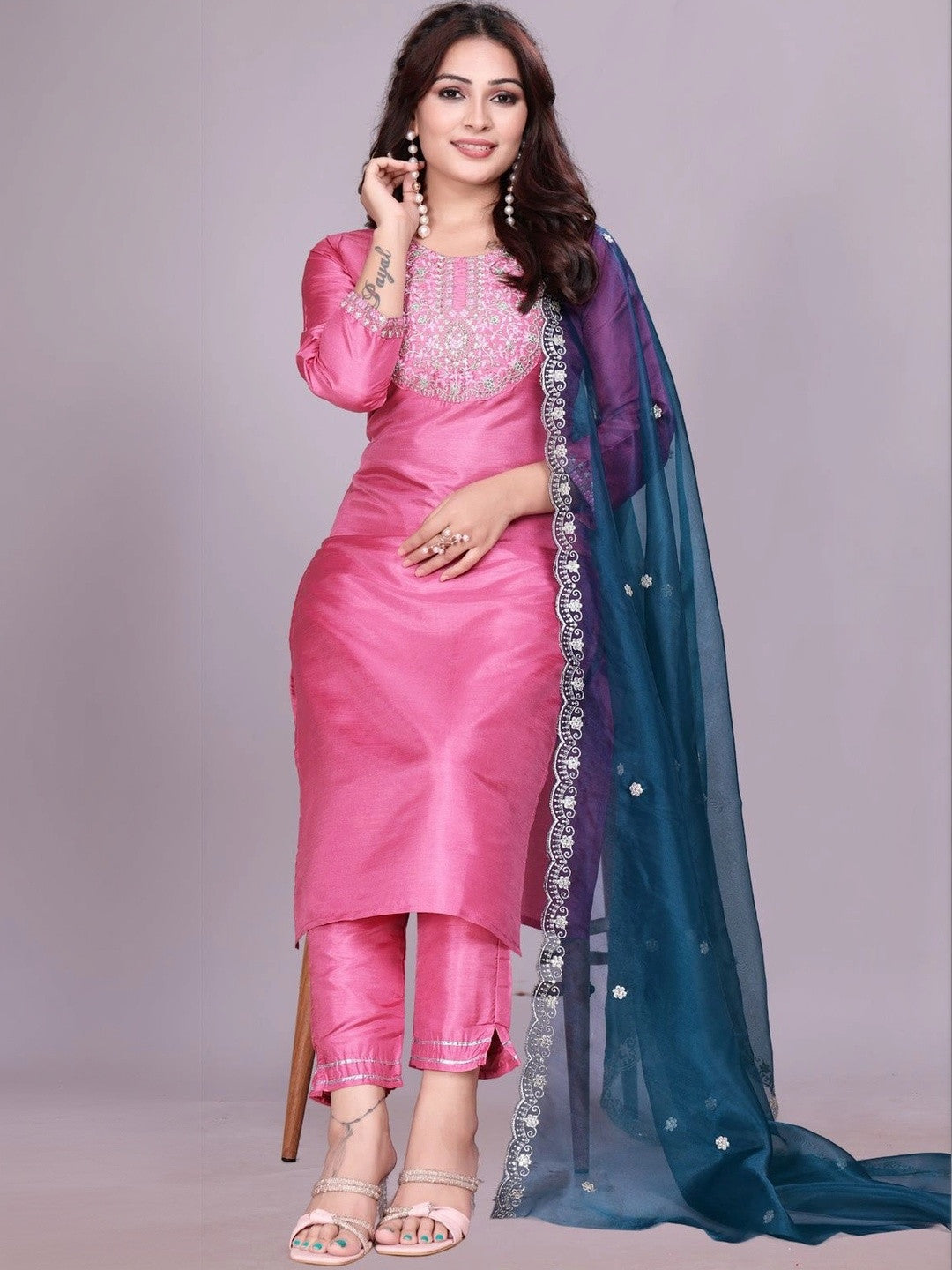 Women Ethnic Motifs Embroidered Regular Thread Work Kurta with Trousers & With Dupatta