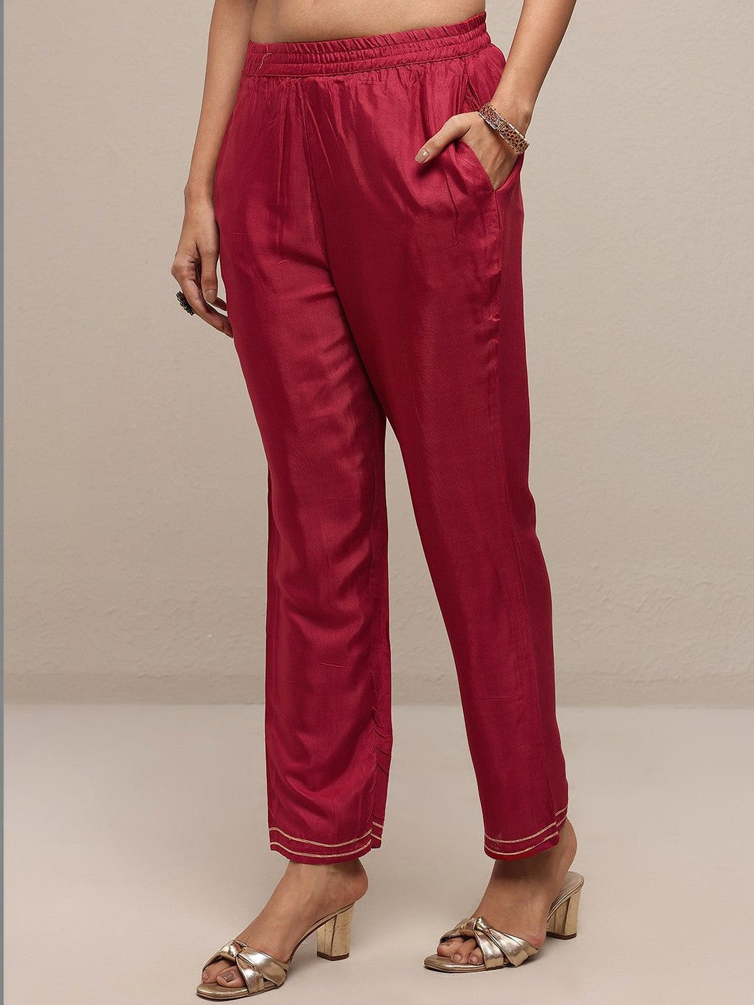 Women Ethnic Motifs Printed Regular Thread Work Kurta with Trousers & With Dupatta