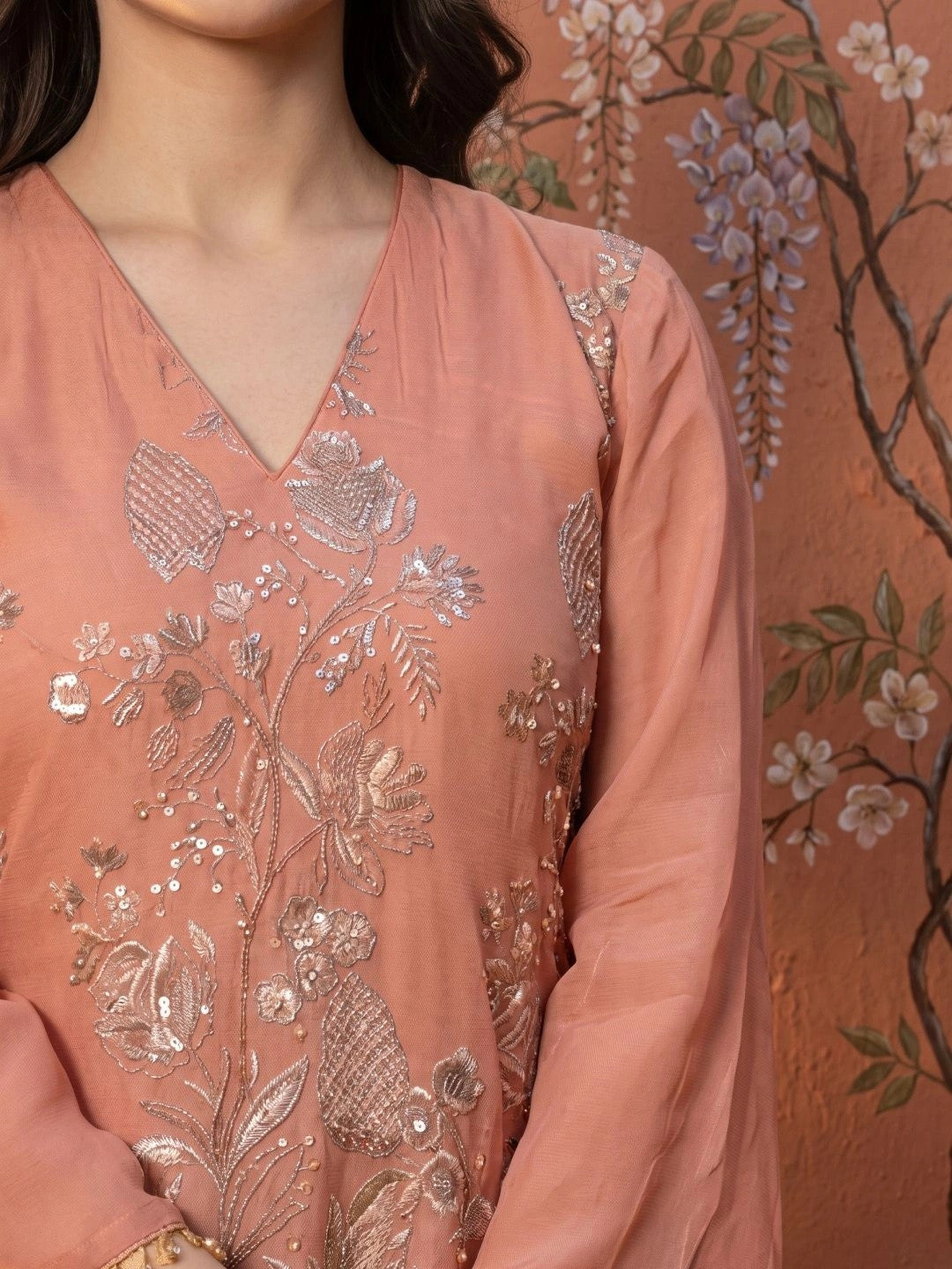 Women Floral Embroidered Regular Sequinned Kurta with Trousers