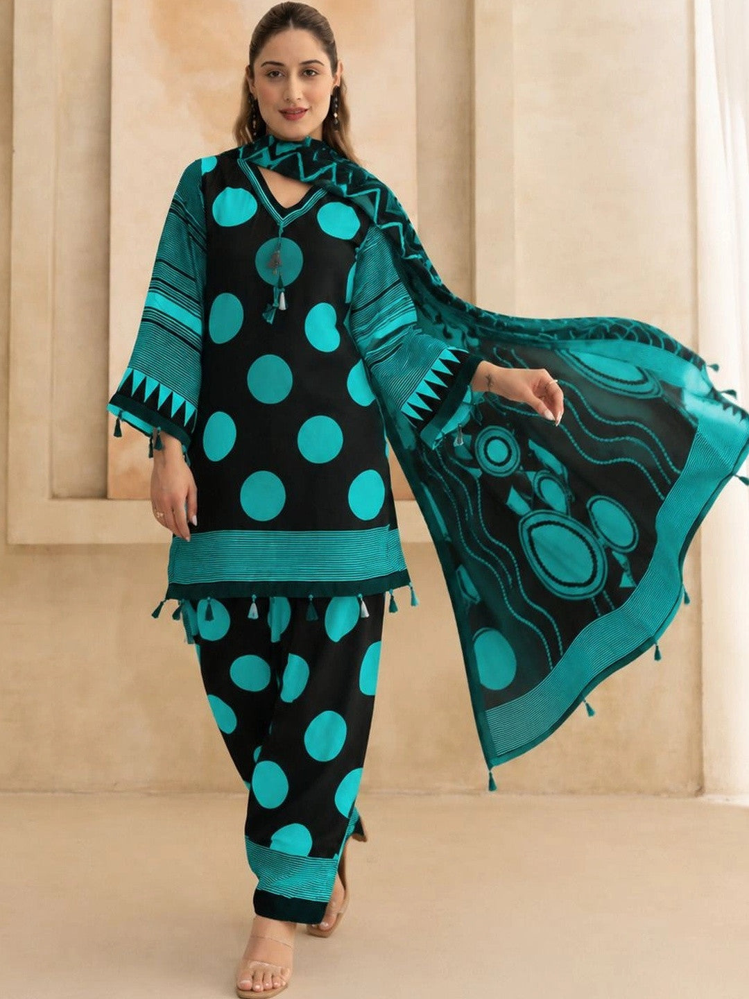 Women Printed Regular Kurta with Patiala & With Dupatta