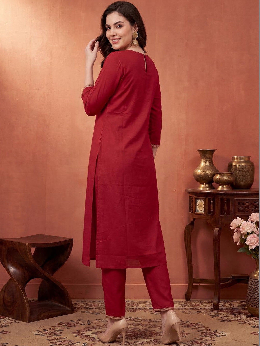 Women Ethnic Motifs Embroidered Regular Thread Work Pure Cotton Kurta with Trousers