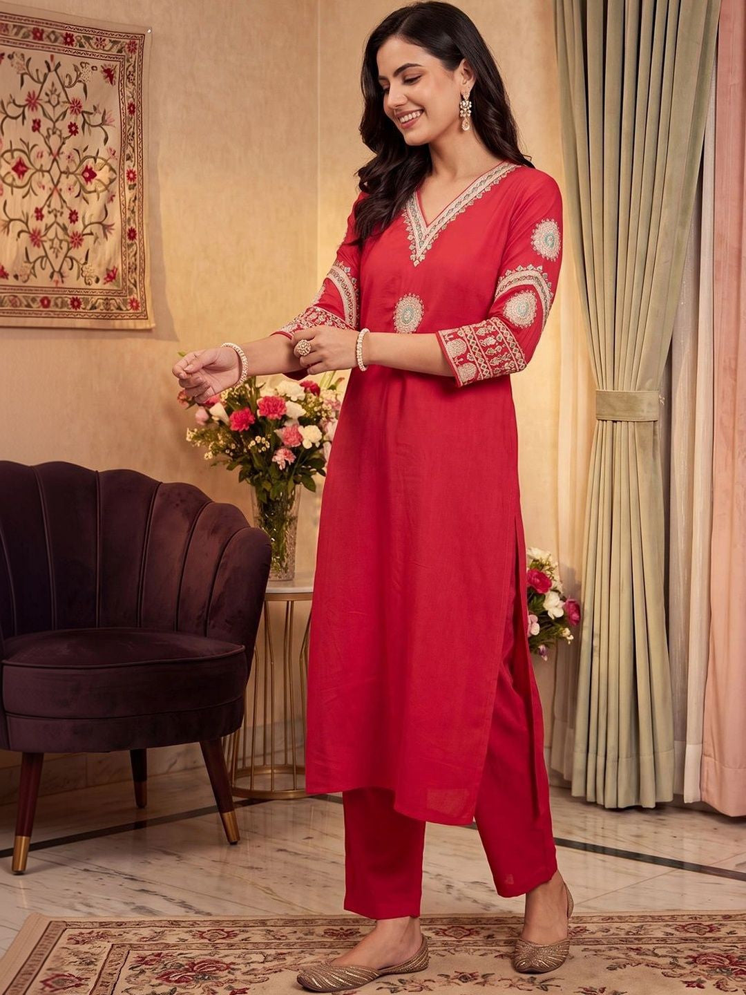 Women Ethnic Motifs Embroidered Regular Thread Work Kurta with Trousers