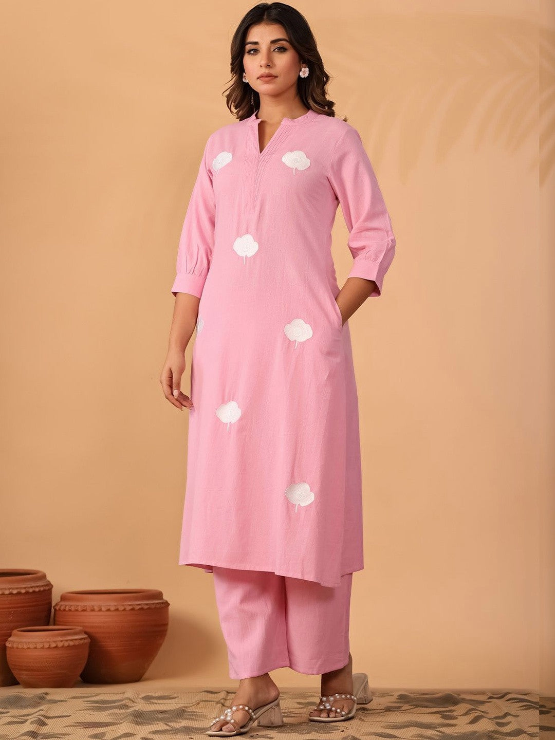 Women Floral Embroidered Regular Thread Work Kurta with Palazzos