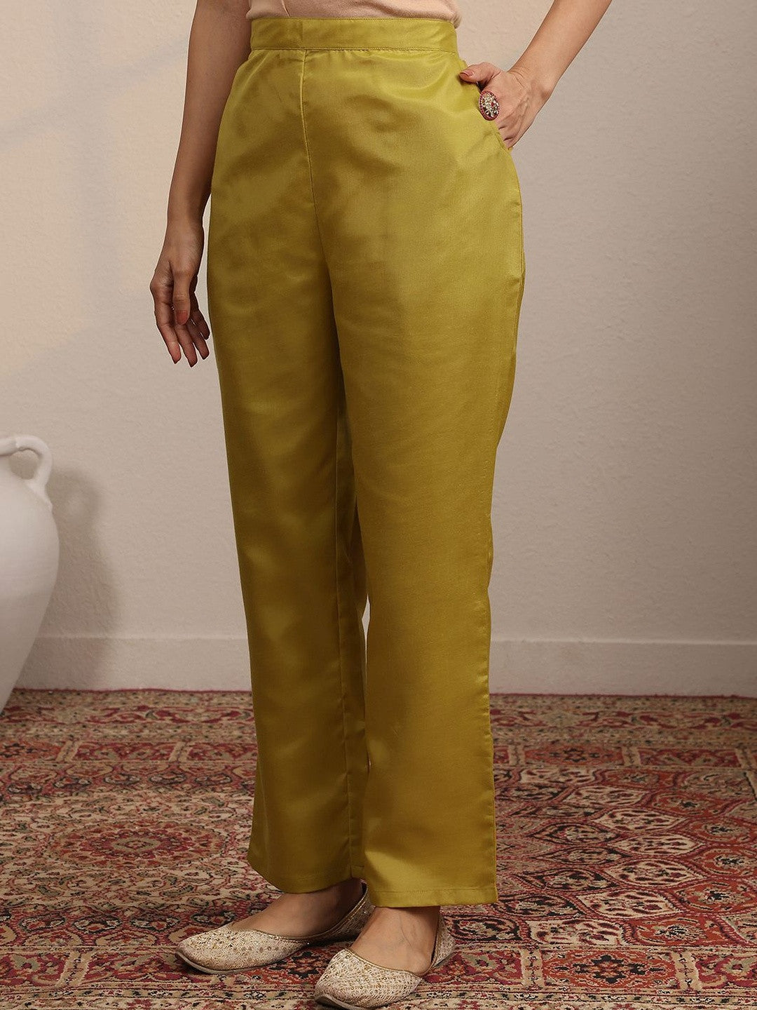 Women Floral Embroidered Kurta with Trousers & Dupatta