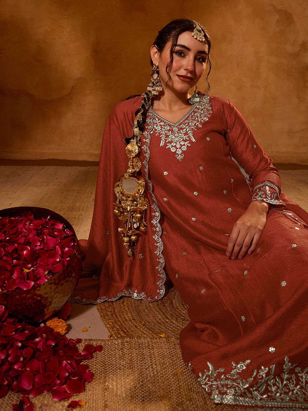 Dhiyona KL Women Ethnic Motifs Embroidered Regular Thread Work Kurta with Palazzos & With Dupatta