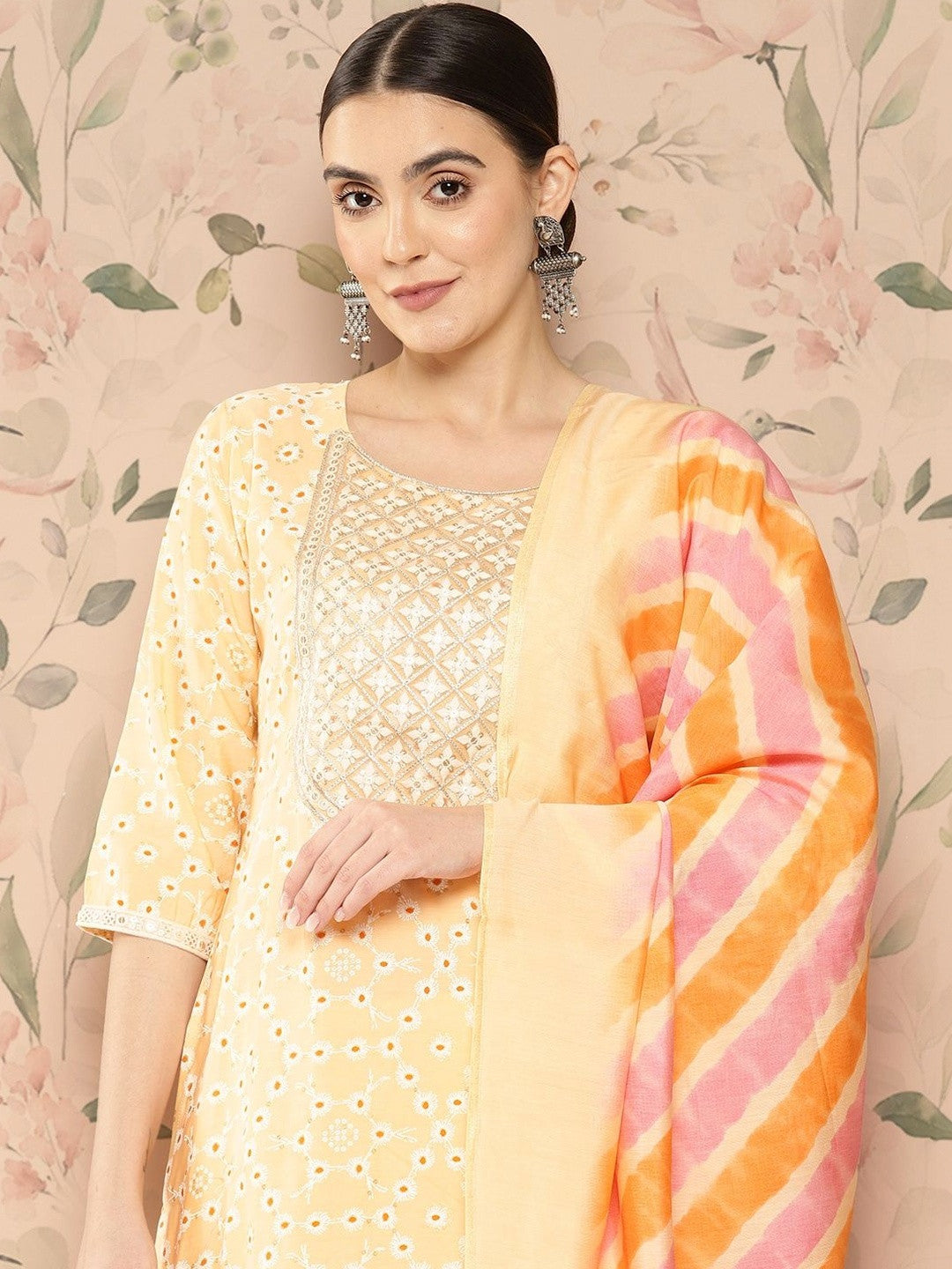 Women Ethnic Motifs Printed Regular Thread Work Kurta with Trousers & With Dupatta