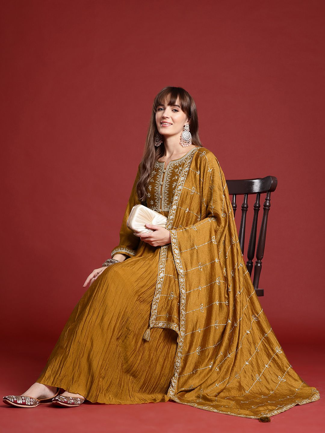 Dhiyona IE Floral Embroidered Pleated Zari Kurta With Trousers & Dupatta