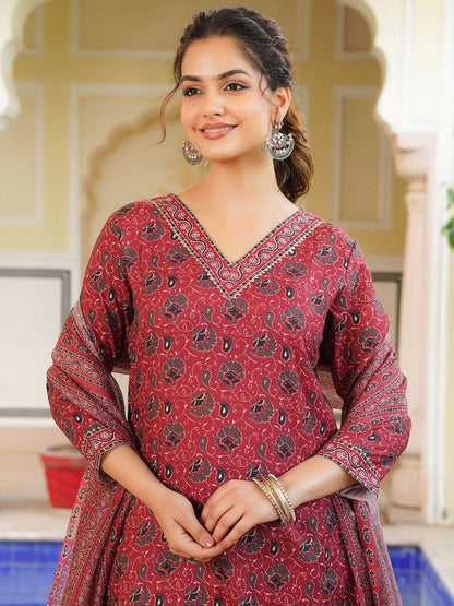 Dhiyona KL Women Floral Printed Kurta with Harem Pant & Dupatta